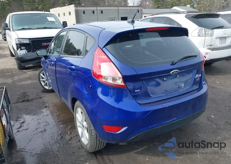 2015 Ford Fiesta Se z USA, uszkodzony, nr VIN 3FADP4EJ3FM140531